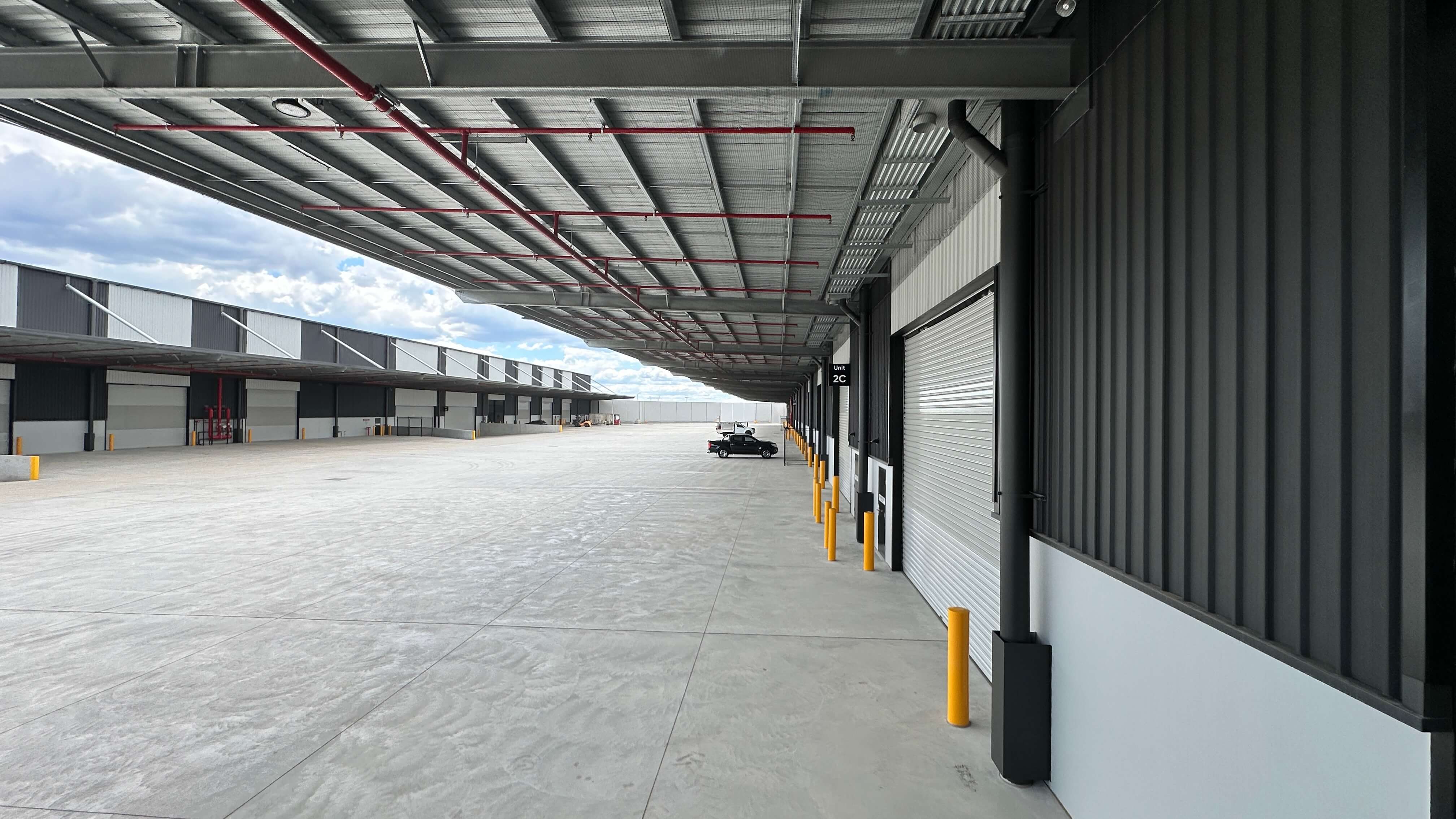 Vertex Warehouse light using Casambi-based lighting control